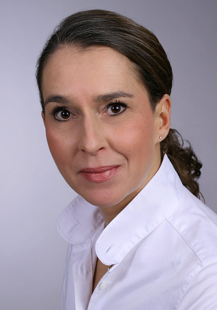 Dr. Nicola Huber